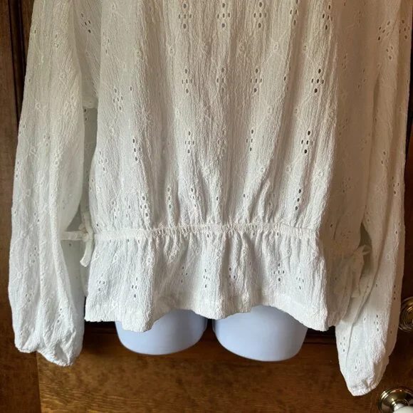 NWT H&M White Eyelet Pullover Top w/Peplum Size 2XL - Picture 5 of 12